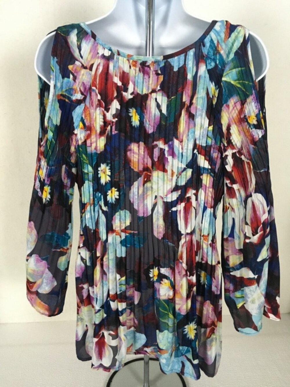 Spence Top Size L Black w Blue Pink Yellow Red Flowers Scoop Neck Cold Shoulders - Picture 3 of 13